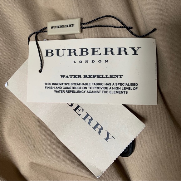 ❗️SOLD❗️🎉2xHP🎉 Burberry Tan Trench Coat Sz 8R - Picture 9 of 15